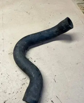 Volvo V70 Engine coolant pipe/hose 08671393