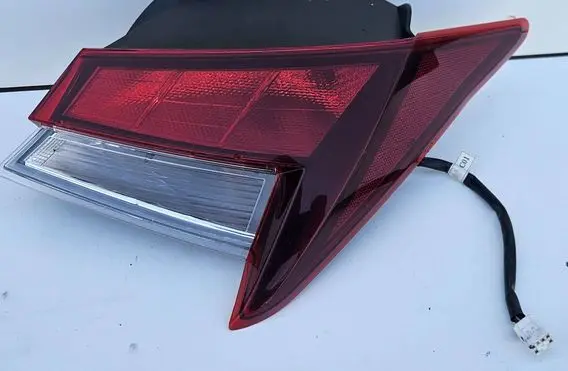 Hyundai Elantra VII Rear/tail lights 92402AA000
