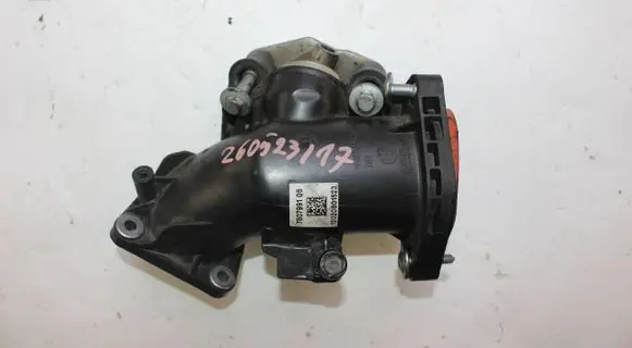 BMW X3 F25 Intake manifold 7807991 12020801523