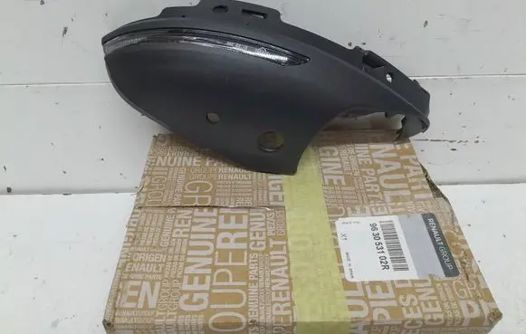 Renault Megane IV Plastic wing mirror trim cover 963053102R 30087924 263002