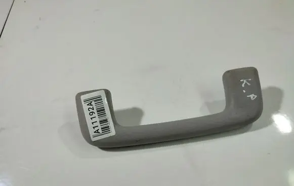 Mitsubishi Grandis Front interior roof grab handle 