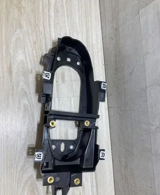 Audi A5 Gear shift cable bracket 8W1863531A