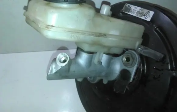 Renault Megane II Master brake cylinder 05262879