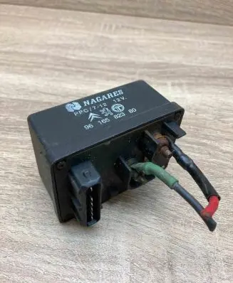 Citroen C8 Glow plug pre-heat relay 9616582380