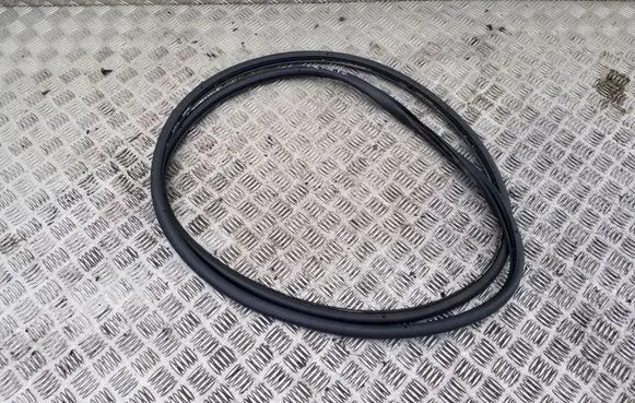Volkswagen Touareg I Rubber seal front door (on door) 7L0837911E