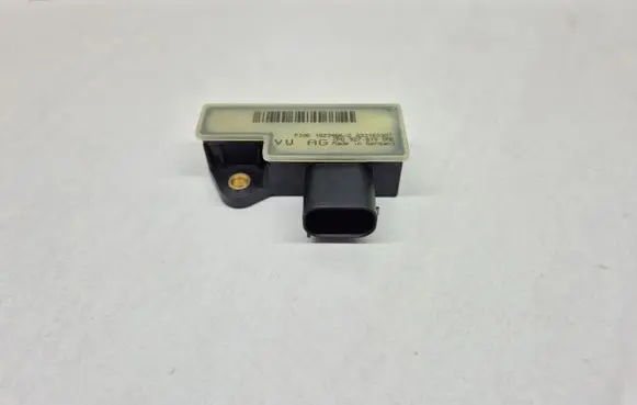 Porsche Cayenne (92A) Brake pedal sensor switch 7P0927810