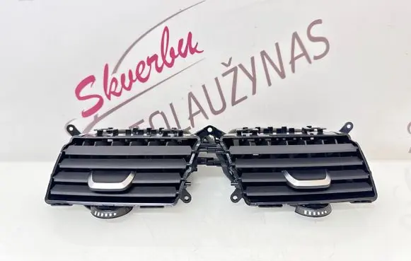 BMW 5 G30 G31 Dash center air vent grill 9329579 09883 17112017
