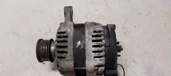 Opel Insignia A Generator/alternator 13502583
