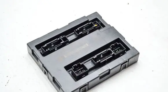 Audi A4 S4 B8 8K Comfort/convenience module 8K0907064GB 5DK00991837 00002001