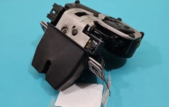 Ford Mondeo MK V Tailgate/trunk/boot lock/catch/latch DS7A-N442A66-BD IMPRK1505689