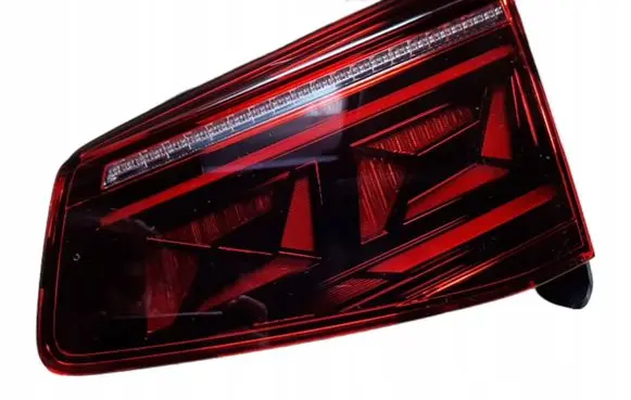 Volkswagen PASSAT B8 Rear/tail lights 3G9945308L