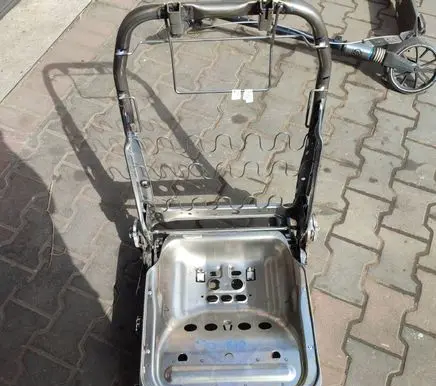 Suzuki Vitara (LY) Front passenger seat console base 8063948