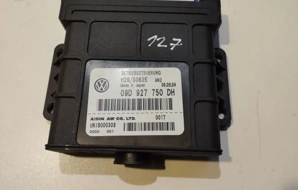 Volkswagen Touareg I Gearbox control unit/module 09D927750DH