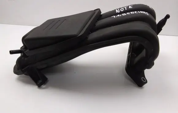 Nissan Note (E12) Intake manifold