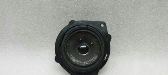 Mercedes-Benz SL R230 Panel speaker A2308201602