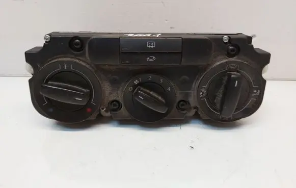 Volkswagen PASSAT B6 Climate control unit 1CF747310