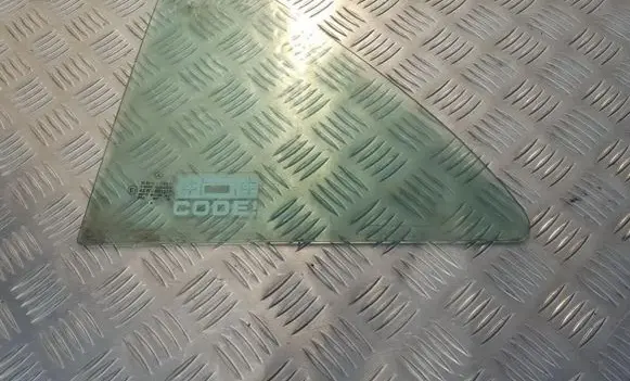 Mercedes-Benz C W202 Rear vent window glass 