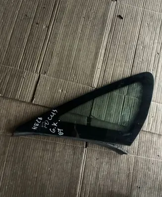 Ford Focus Rear side window