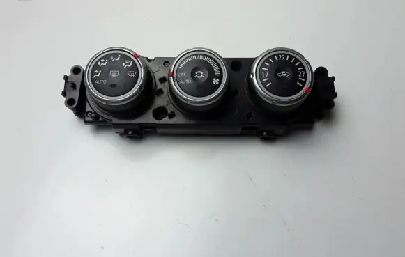 Mitsubishi ASX Air conditioner control unit module 7820A082XB