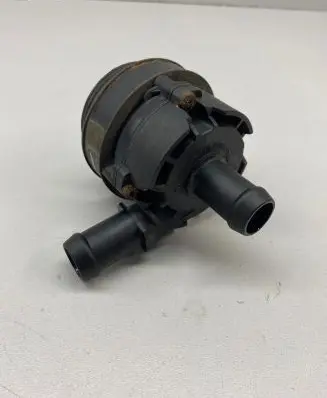 Mercedes-Benz A W176 Electric auxiliary coolant/water pump A0005000686