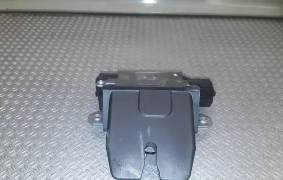 Ford Mondeo MK IV Tailgate/trunk/boot lock/catch/latch 3M51R442A66AR