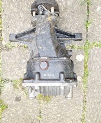 Hyundai Genesis Rear differential 530003C020