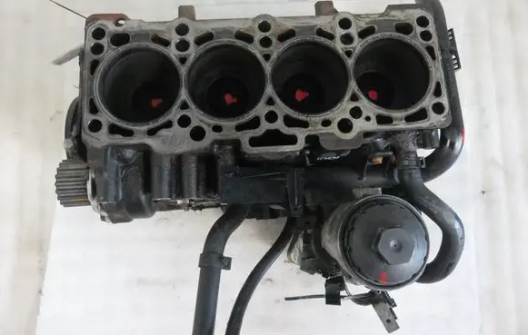 Volkswagen PASSAT B6 Engine block CBBB
