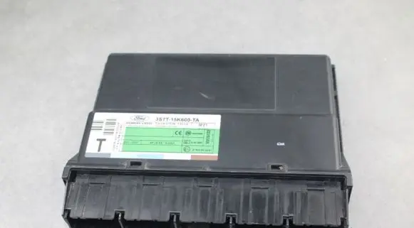 Ford Mondeo Mk III Comfort/convenience module 3S7T15K600TA 3S7T15K600