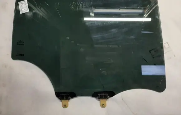 KIA Sportage Rear door window glass 