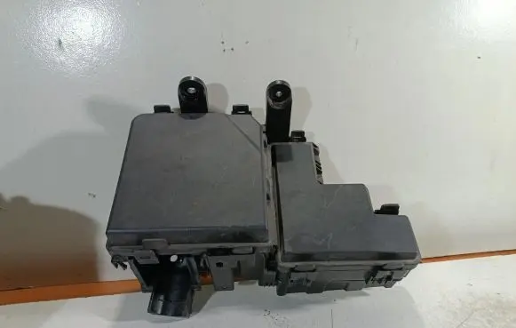 Nissan Qashqai Fuse box cover