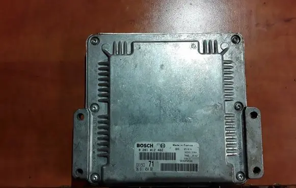 Citroen C8 Engine control unit/module 0281012462 9661145480