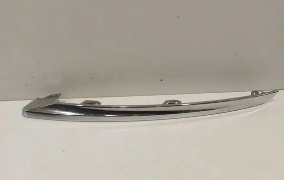 Volvo XC60 Front bumper splitter molding 32227905