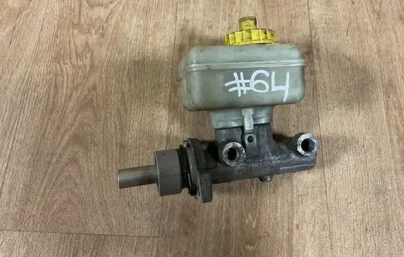 Audi TT Mk1 Master brake cylinder 21027099