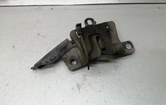 Subaru Forester SF Engine bonnet/hood lock/catch