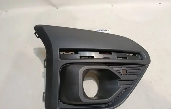 Dacia Sandero III Front fog light trim/grill EABR261A20