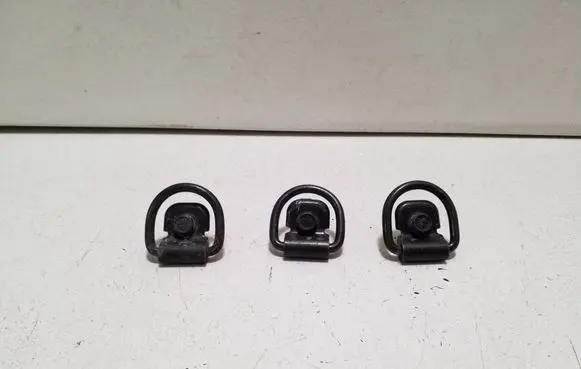 Chevrolet Captiva Tie down hook / loop 