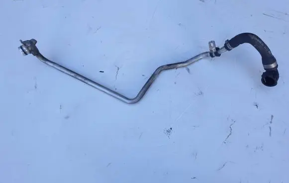 BMW 5 F10 F11 Engine coolant pipe/hose 8514998