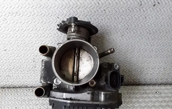 Audi A4 S4 B5 8D Throttle valve 408237210