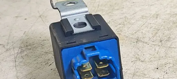 KIA Ceed Other relay 3951027010