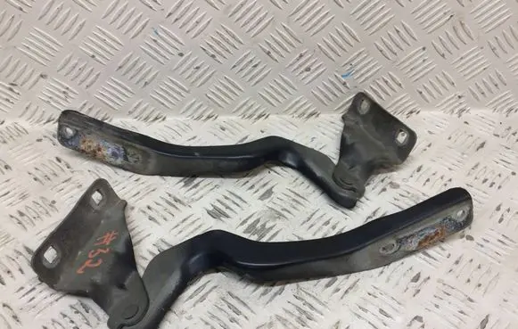 Nissan Qashqai Engine bonnet/hood hinges
