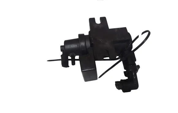 BMW 1 E81 E87 Turbo solenoid valve 70206301 780539101