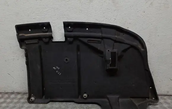 Toyota Avensis T270 Rear underbody cover/under tray 5839905020 5839905010