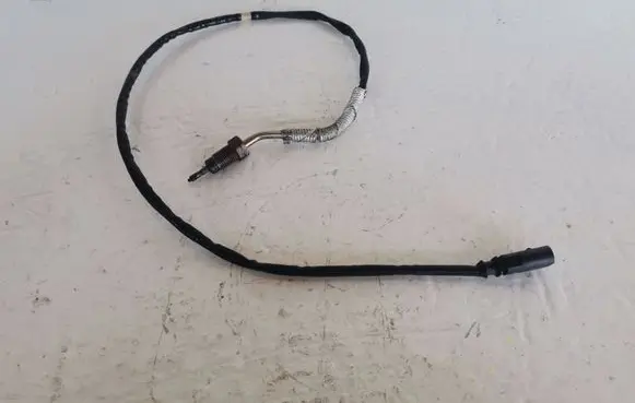 Audi A1 Exhaust gas temperature sensor 04L906088FA
