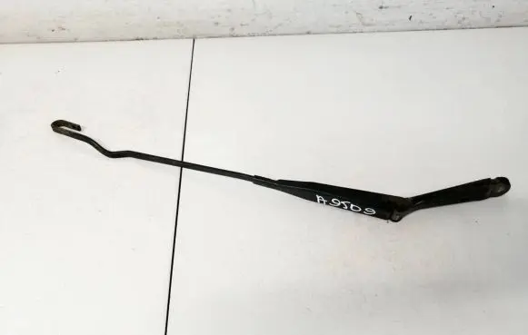 Opel Astra G Front wiper blade arm 90559600lh
