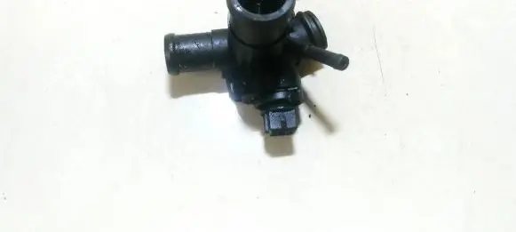 Volkswagen PASSAT B3 Engine coolant pipe/hose 107327