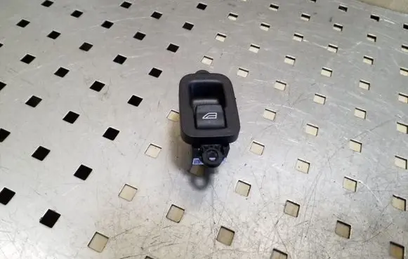 Volvo V50 Electric window control switch 30774163