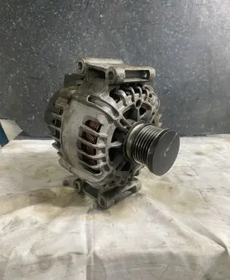 Mercedes-Benz C W204 Generator/alternator A0009063000