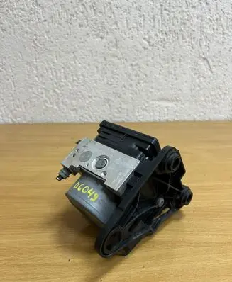 Volkswagen Golf VII ABS Pump 3Q0614517Q D6049