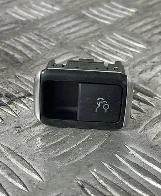 Mercedes-Benz E W212 Tailgate opening switch A2129059300