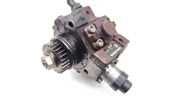Nissan Qashqai Fuel injection high pressure pump 8200690744 0445010170
